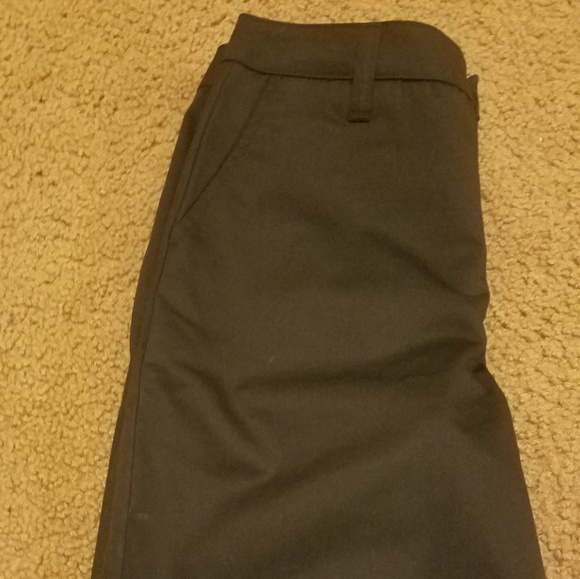 Boys 27 black chino shorts - Picture 3 of 3